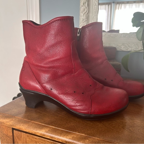 Aravon Red Leather Booties w Zip Closure, Women’s - Picture 11 of 14